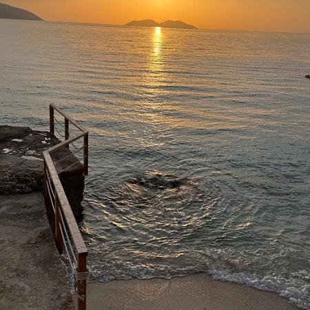 Hotel Kristera Vlore Exterior photo