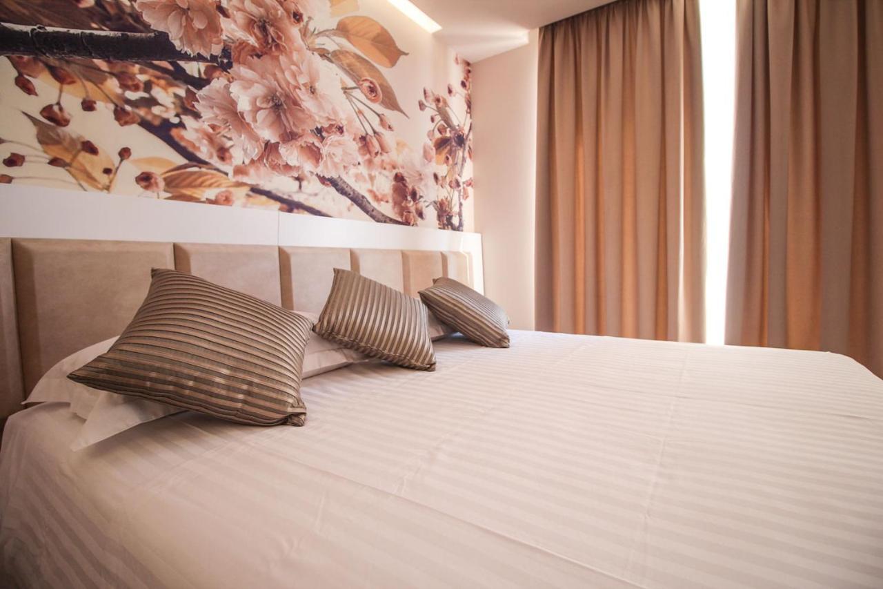 Hotel Kristera Vlore Exterior photo