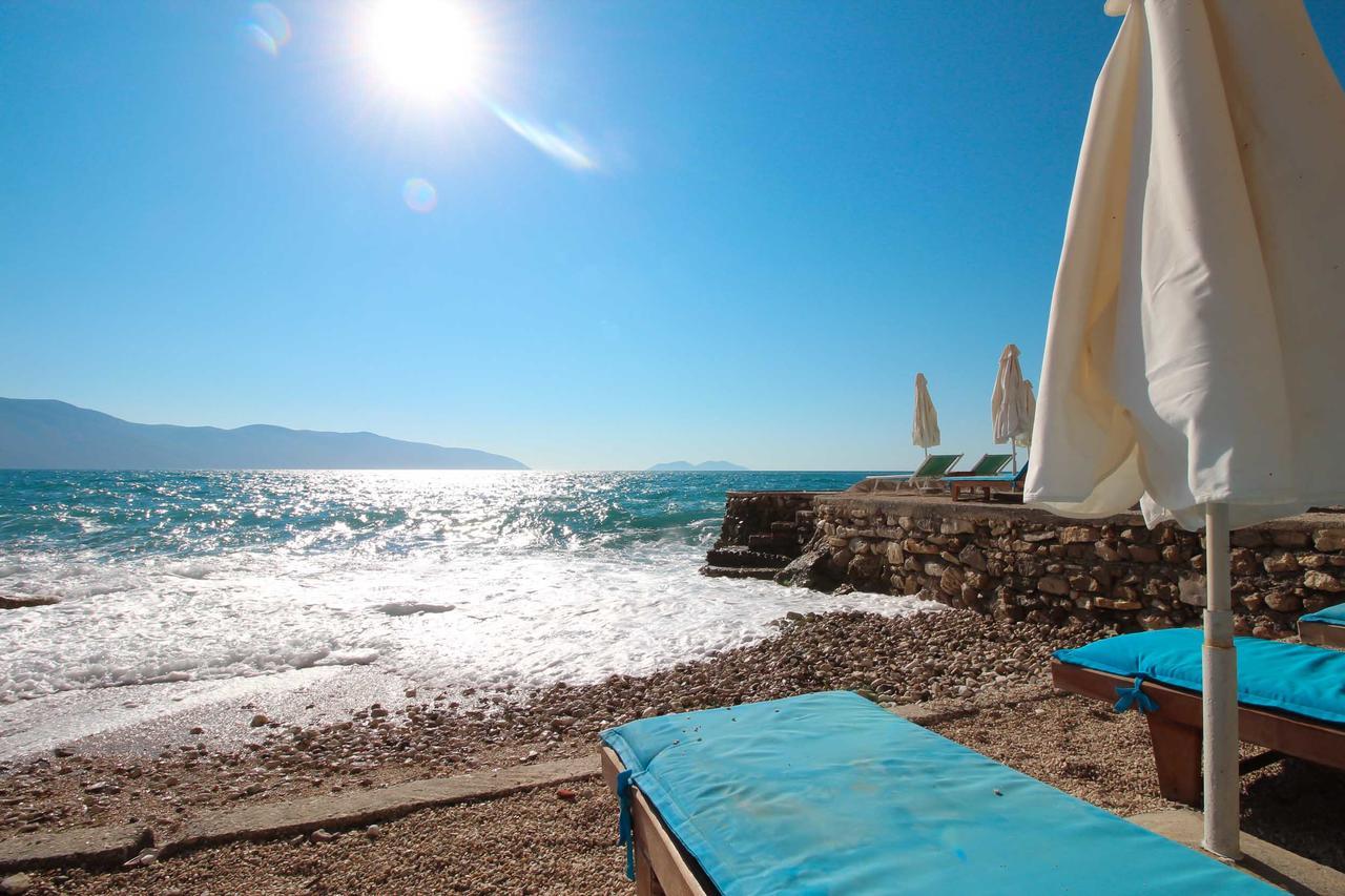 Hotel Kristera Vlore Exterior photo